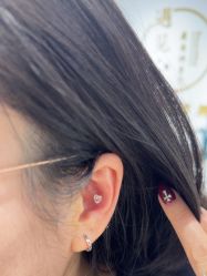 -AI艾耳·专业手工耳洞·穿孔美学馆