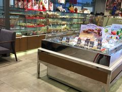 面包甜点陈列柜-巴黎贝甜(周浦海印店)