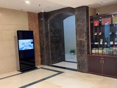 -清能·清江酒店(夷陵广场CBD中心店)