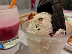 酒酿红豆冰激凌双球-必胜客(远大路店)