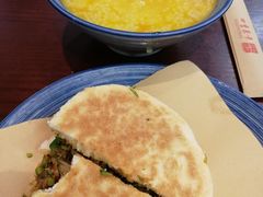 南瓜小米粥-四季小馆·地道北京小吃(广百店)