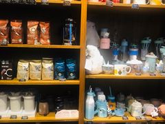 零售区-星巴克臻选(北京世贸天阶店)