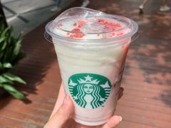 草莓酸奶星冰乐-星巴克(汾阳路店)