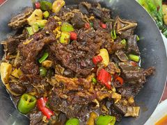 牛腩荷包蛋-英子家庭菜馆(系马桩店)