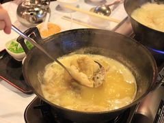 -鲜入围煮花胶鸡海鲜火锅