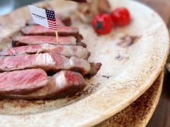 -MONICH牛排融合餐厅(和义大道购物中心店)