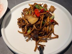 -吴越荣记苏州菜·松鼠桂鱼100%活鱼现做(斜塘老街店)