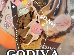 黑巧克力白桃双重口味软冰淇淋-GODIVA(国际金融中心店)