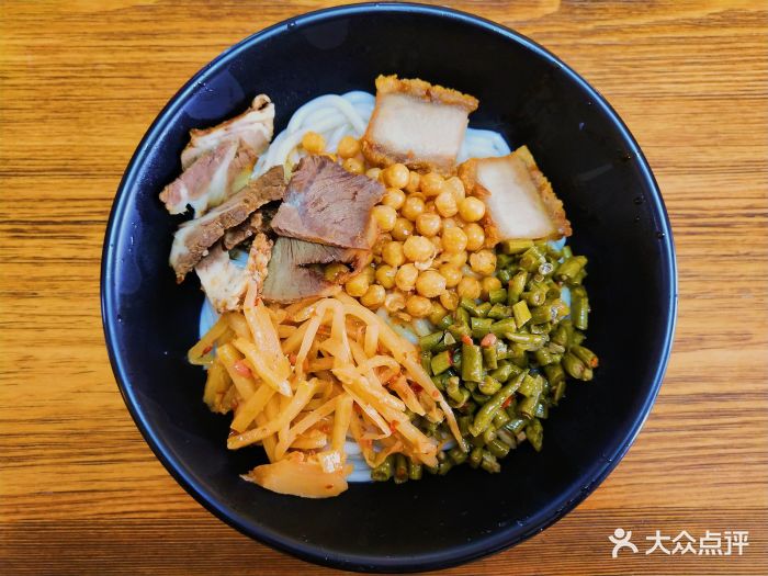 粉嘟嘟桂林米粉桂林米粉汤粉图片 - 第1张