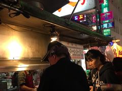 -六合夜市