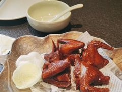 -蝴蝶里·粤菜·点心(滨江龙湖店)