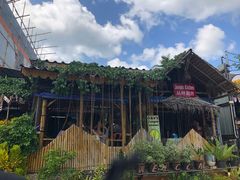 -Jungle Kitchen