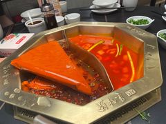 鸳鸯锅-蜀九香火锅(彩虹店)