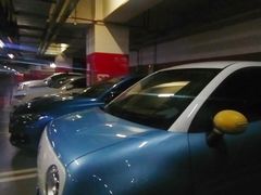 场地-大悦城-停车场