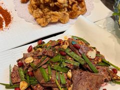 -小三峡食府(西五路店)
