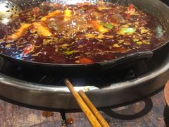 -四小区火锅·巷子里的重庆火锅(花照壁店)