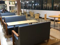 -同济大学本部学苑饮食广场