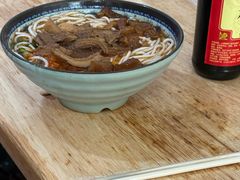 -牛师傅牛肉面(尚隆路店)
