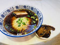红油焖肉面-伟记奥面馆(白塔东路店)