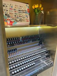 -悦指间美甲美睫