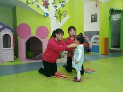 -四叶草托育园(张江园店)