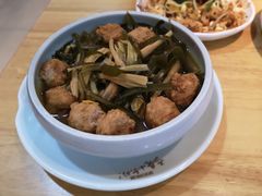 黄花海带炖肉丸-小六汤包(万和城店)