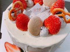 -山与蓝·轻糖鲜果蛋糕(勒泰店)