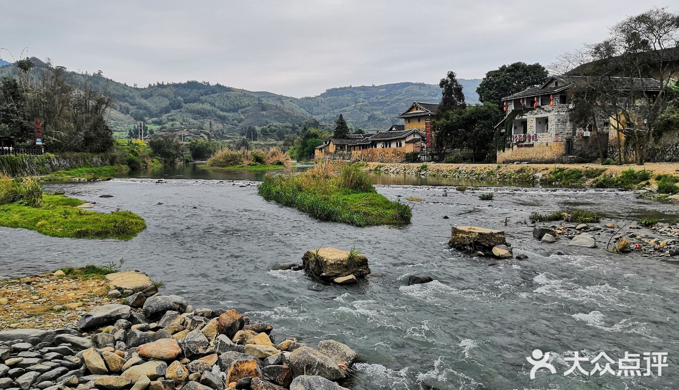 大风车和石头桥是电影云水谣取景地