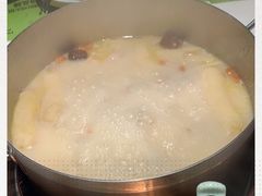 -洪氏嗨捞·猪肚鸡火锅(阳光天地店)