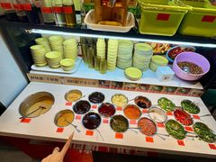 -签多多串串香火锅