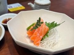 -8PINTS八品脱·日料·烧鸟·精酿小酒馆(莘庄店)