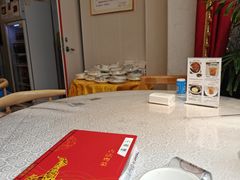 -小粤楼(万辉广场店)