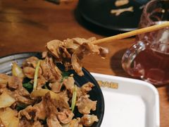 -签多多串串香火锅