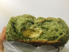 抹茶菠萝包-Juicy Bakery(大学路店)