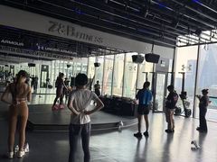 -Z&B Fitness Studio·Gym(前滩L+PLAZA店)