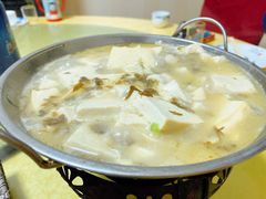 -明月食府(二区干二路店)
