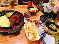 -肥肥虾庄·金牌油焖大虾(杨园滨江时代walk店)
