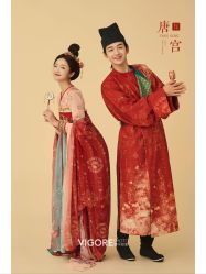 -雪中彩影婚纱摄影·微光艺术中心