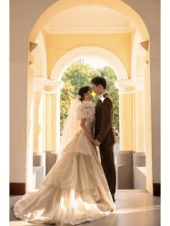 -雪中彩影婚纱摄影·微光艺术中心