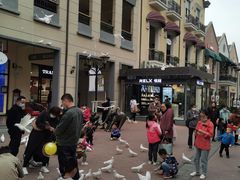 -王府井奥莱临潼小镇(临潼店)