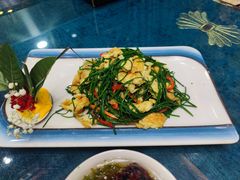 -三江源美食城