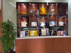 -茂菊口腔连锁(浦东南路店)