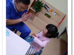 鼓掌-岳辰齿科(浦东长泰店)