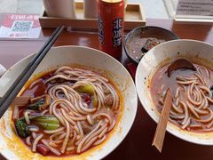 -秤砣砣·湖南粉面馆(青年路店)
