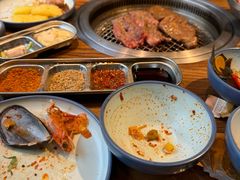 -明洞阿姨·韩式酱蟹烤肉·创意料理(三元桥店)