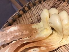 乡村锅边馍馍-万重锦·人文川菜馆(骡马市店)