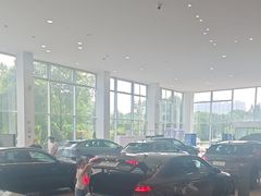 -上海永达奥诚奥迪4S店(申江路店)
