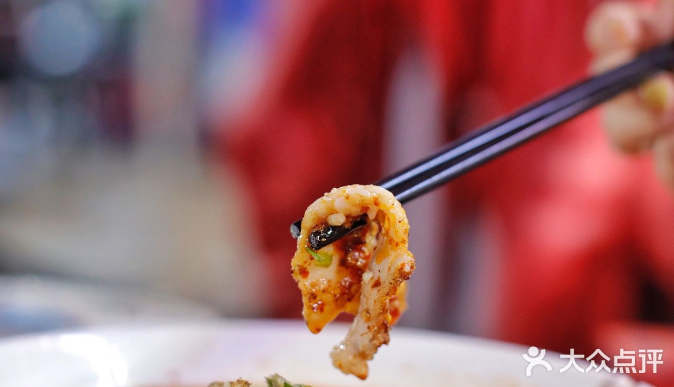 🌶️夏夜川菜 ｜ 豆花鱼上漂了一层红油