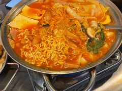 部队火锅-富乐满韩国正宗炸鸡韩国料理(虹泉路店)