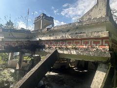 -四川汶川特大地震漩口中学遗址